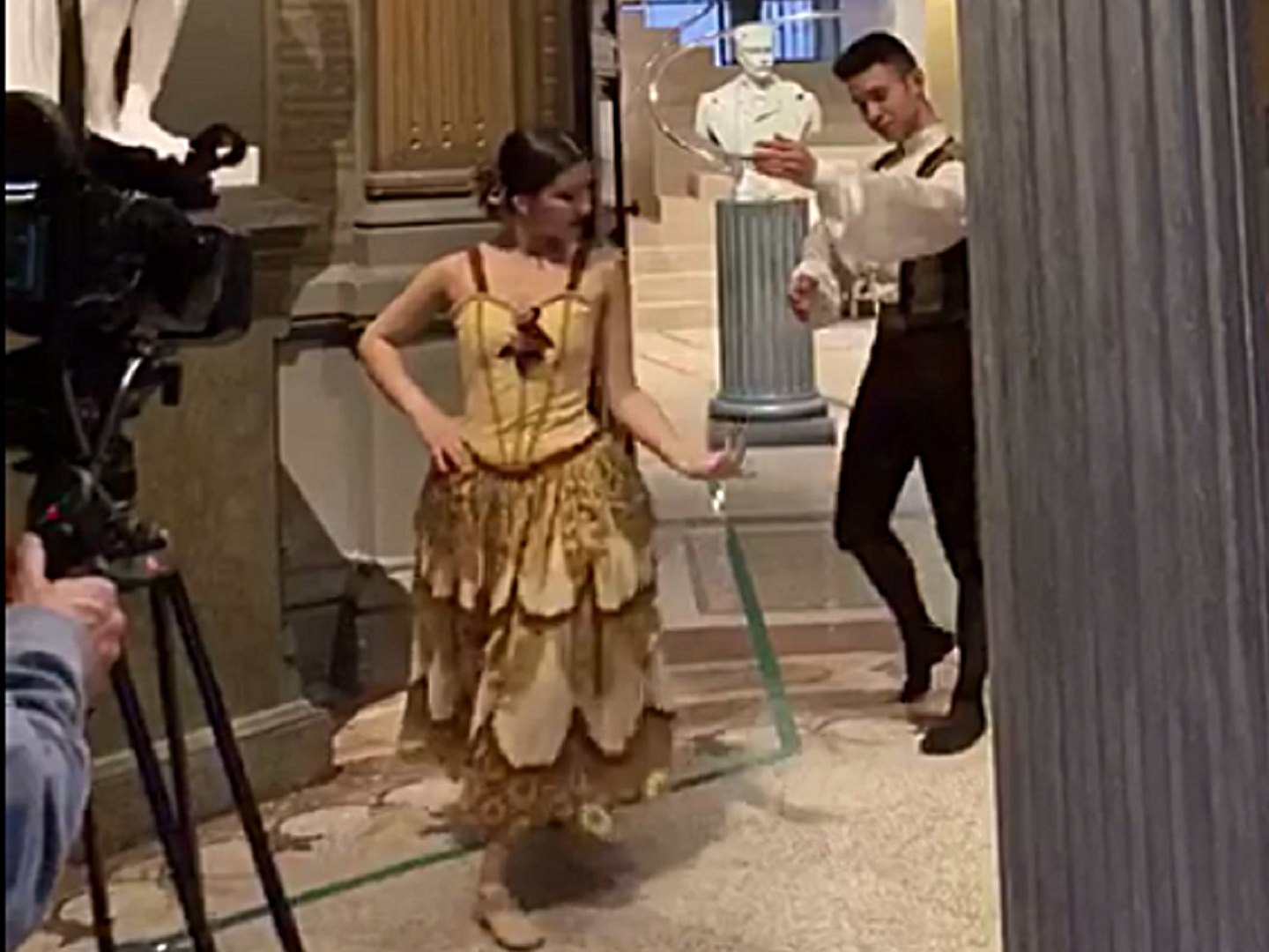 Col·laboració de l'Institut del Teatre i Canal Blau a la taula rodona