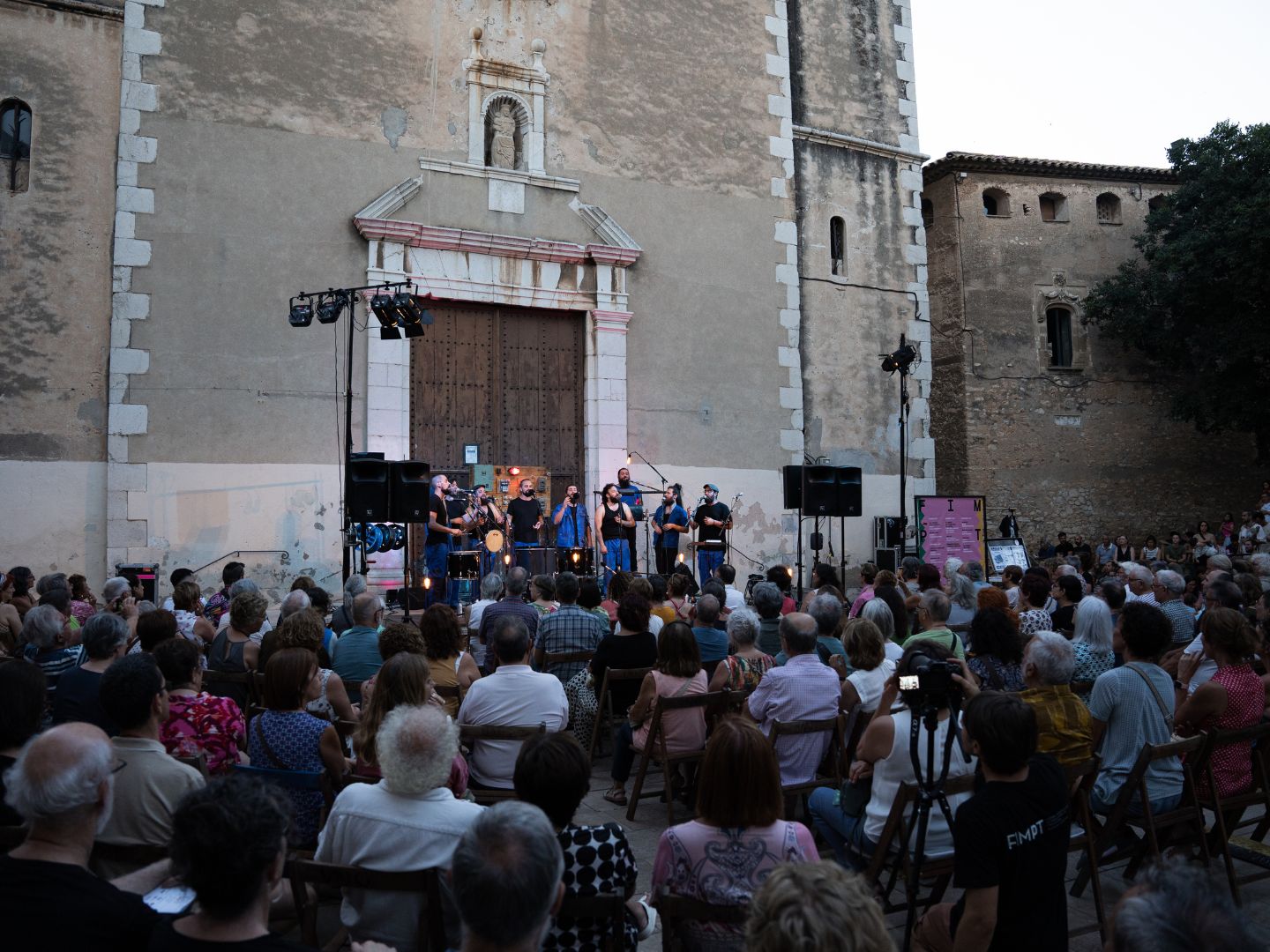 L'escenari de la plaça de l'Assumpció és una de les apostes del festival